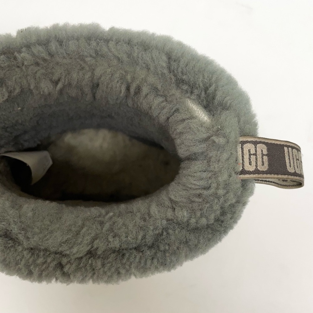 Ugg Fluff Quilted Classic mini boots sz 7 - Picture 10 of 16